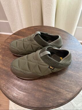 Teva Quilted Slip-On Shoes in Olive Green
